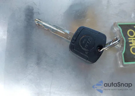 2002 Ford Explorer Xlt from USA, damaged, VIN 1FMDU73EX2ZB32909